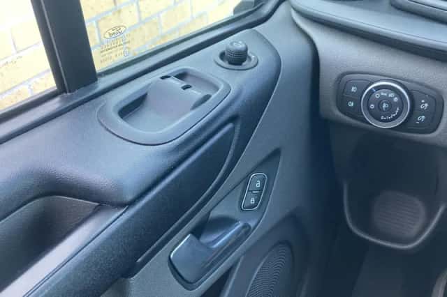 Ford Transit Custom (2021) thumbnail 28