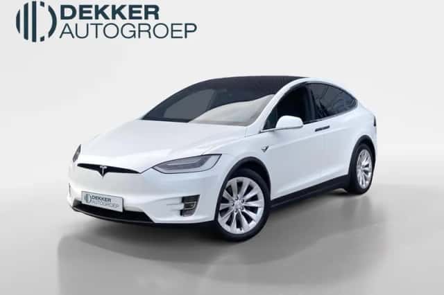 Tesla Model X (2018) thumbnail 1