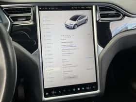 Tesla Model X (2018) thumbnail 17