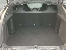 Tesla Model X (2018) thumbnail 26