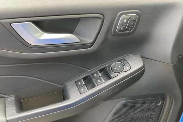 Ford Kuga (2025) thumbnail 26