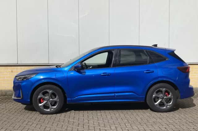 Ford Kuga (2025) thumbnail 4