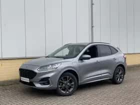 Ford Kuga (2023) thumbnail 2