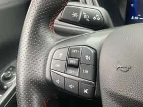Ford Kuga (2023) thumbnail 15