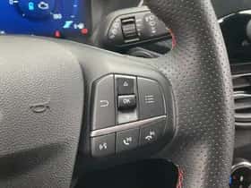 Ford Kuga (2023) thumbnail 17