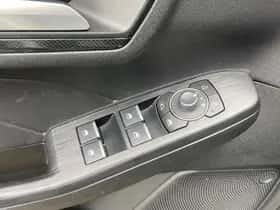 Ford Kuga (2023) thumbnail 26