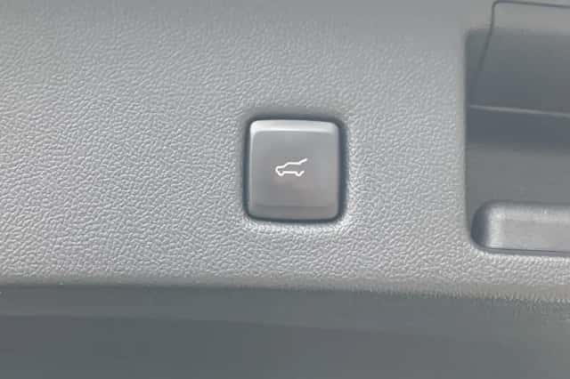 Ford Kuga (2023) thumbnail 29