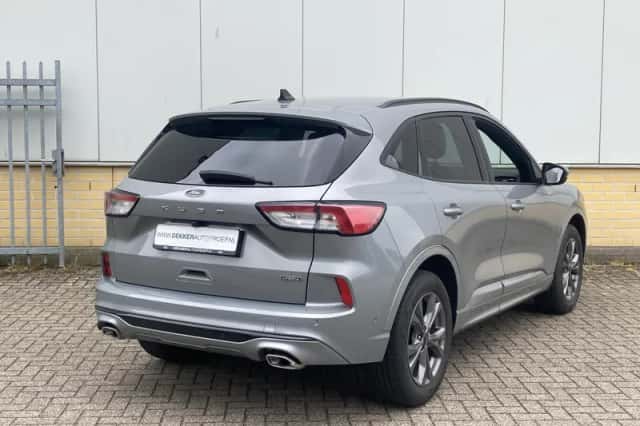 Ford Kuga (2023) thumbnail 6