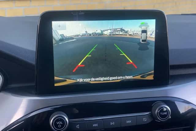 Ford Kuga (2022) thumbnail 18