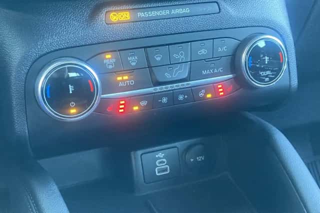 Ford Kuga (2022) thumbnail 20