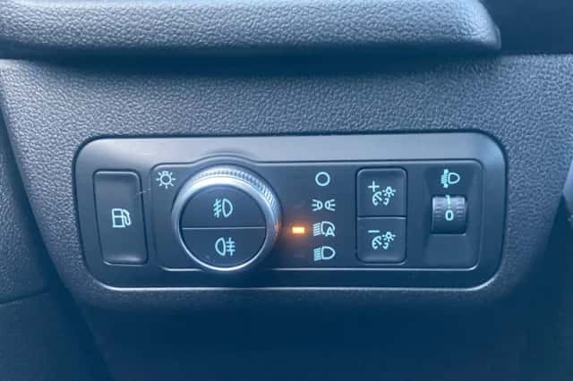 Ford Kuga (2022) thumbnail 26