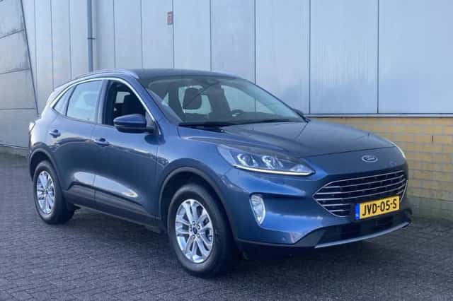 Ford Kuga (2022) thumbnail 5