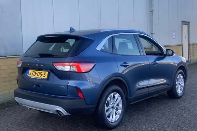Ford Kuga (2022) thumbnail 7