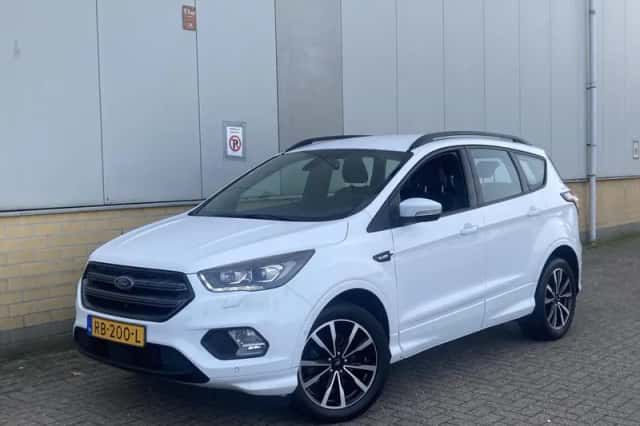 Ford Kuga (2017) thumbnail 2