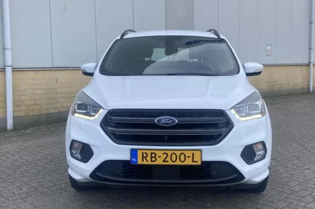 Ford Kuga (2017) thumbnail 5