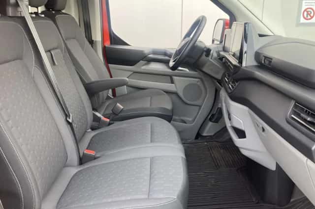 Ford Transit Custom (2023) thumbnail 17