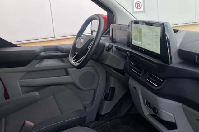 Ford Transit Custom (2023) thumbnail 18