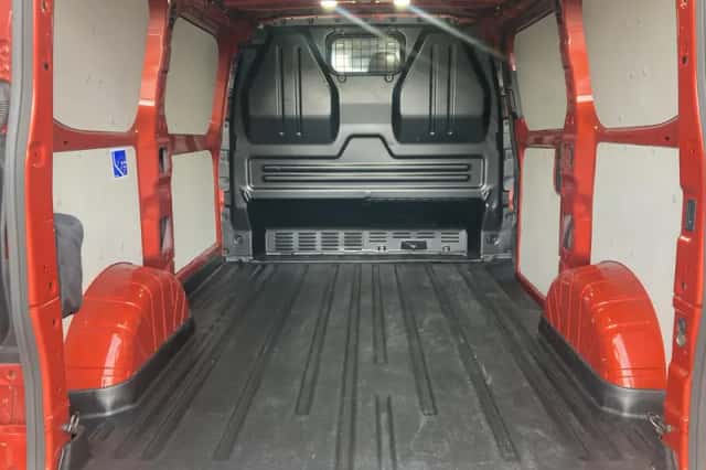 Ford Transit Custom (2023) thumbnail 31