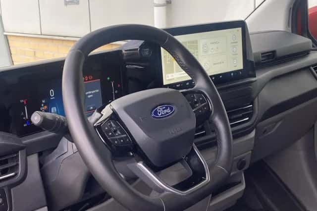 Ford Transit Custom (2023) thumbnail 7
