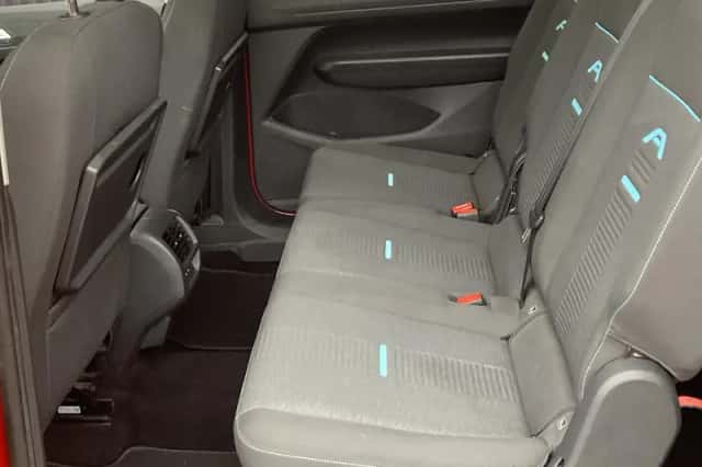 Ford Tourneo Connect (2023) thumbnail 9