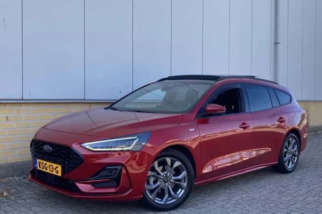 Ford Focus (2023) thumbnail 2