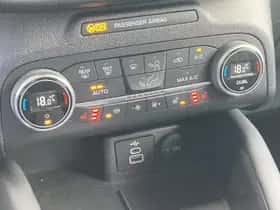 Ford Kuga (2022) thumbnail 22