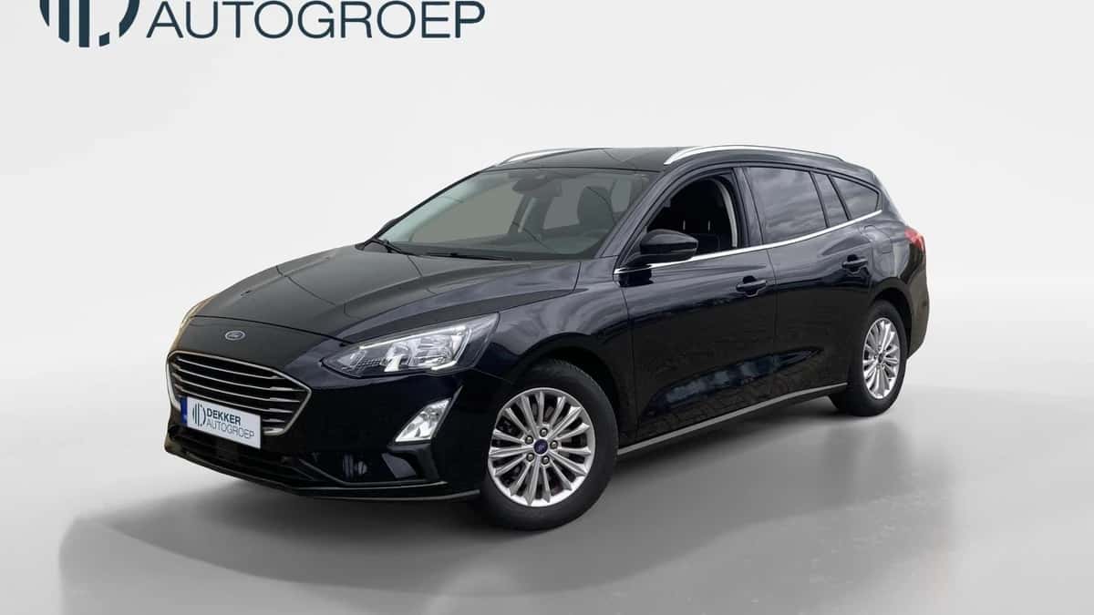 Ford Focus (2021) — foto 1