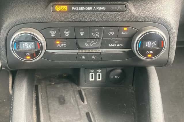 Ford Focus (2021) thumbnail 18