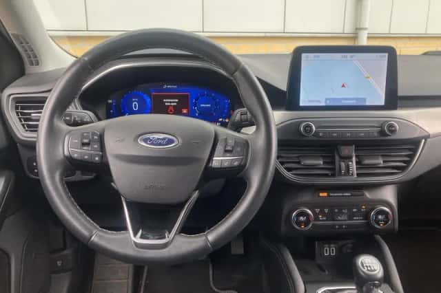 Ford Focus (2021) thumbnail 10