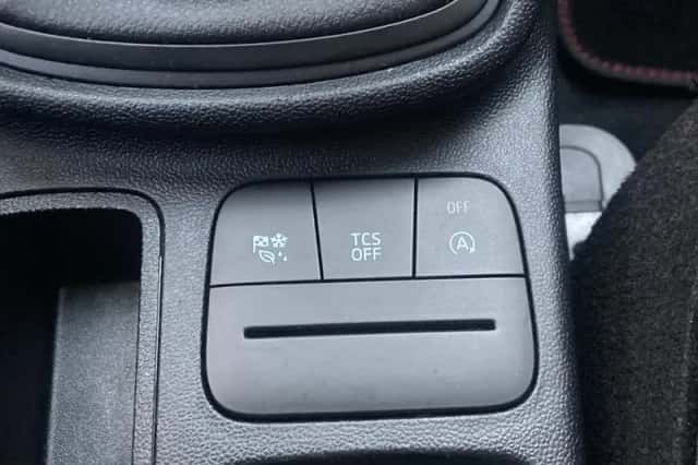 Ford Fiesta (2023) thumbnail 25