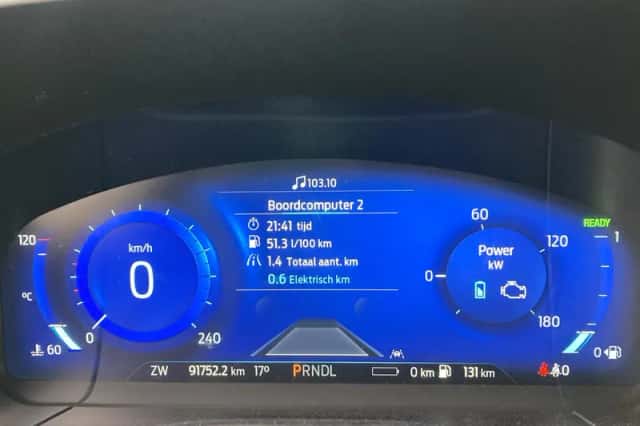 Ford Kuga (2021) thumbnail 17