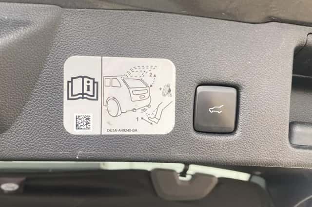 Ford Kuga (2021) thumbnail 25
