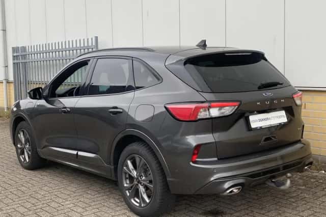 Ford Kuga (2021) thumbnail 5