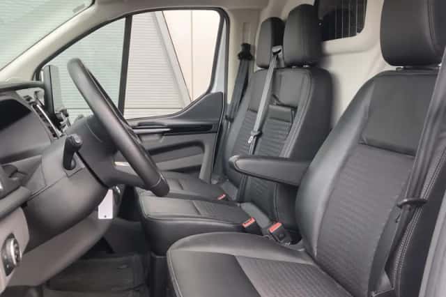 Ford Transit Custom (2023) thumbnail 14