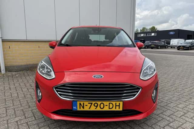 Ford Fiesta (2021) thumbnail 3