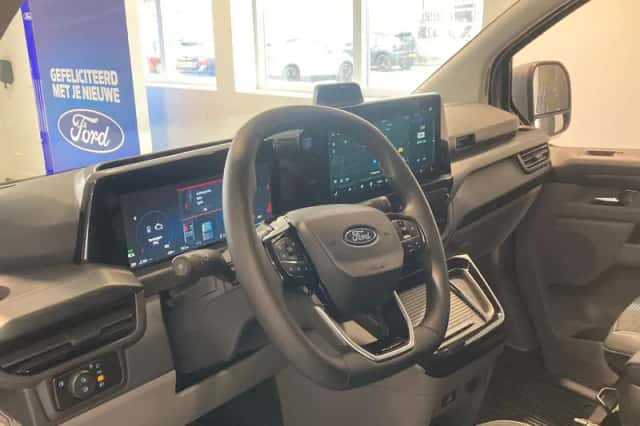 Ford Transit Custom (2026) thumbnail 6