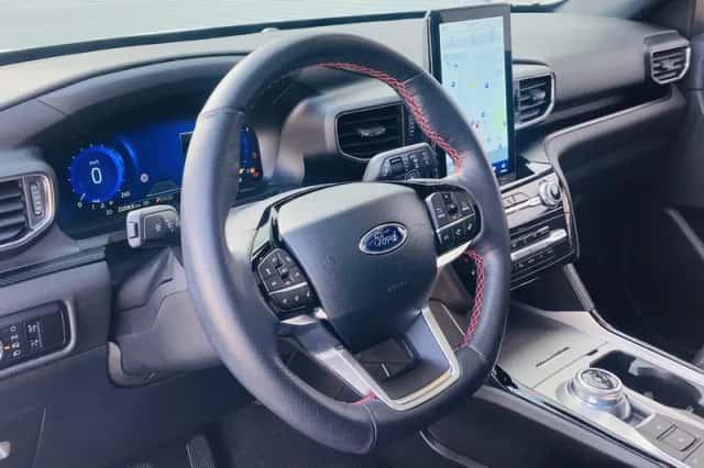 Ford Explorer (2024) thumbnail 10