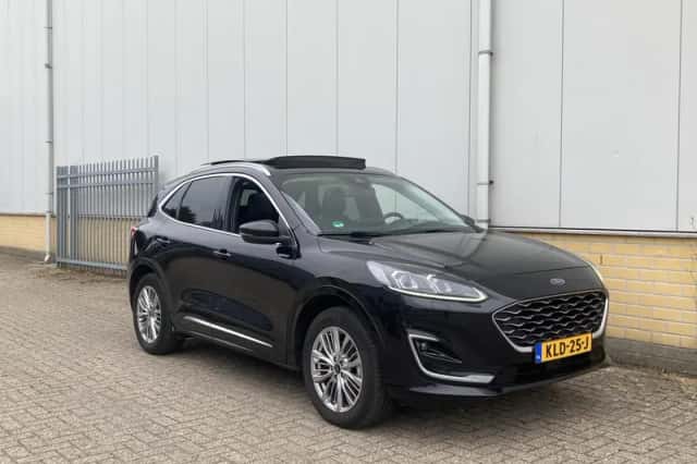 Ford Kuga (2023) thumbnail 4