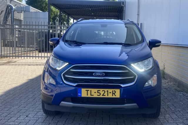 Ford EcoSport (2018) thumbnail 3