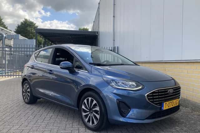 Ford Fiesta (2023) thumbnail 3