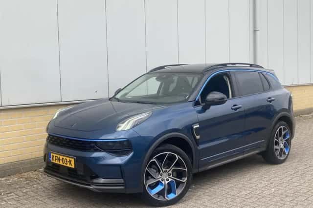Lynk & Co 01 (2023) thumbnail 2