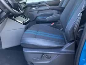 Ford Tourneo Custom (2025) thumbnail 12