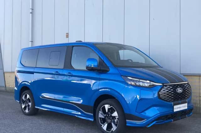 Ford Tourneo Custom (2025) thumbnail 16