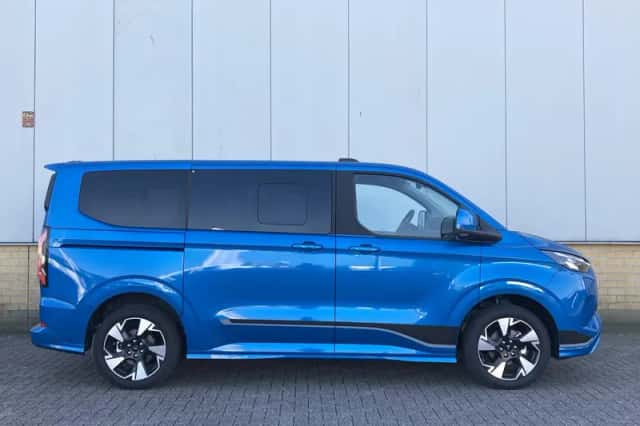 Ford Tourneo Custom (2025) thumbnail 19
