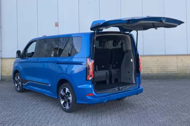 Ford Tourneo Custom (2025) thumbnail 23
