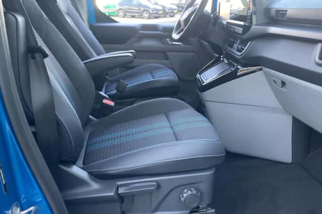 Ford Tourneo Custom (2025) thumbnail 24