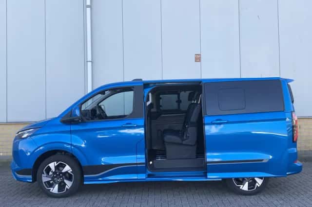 Ford Tourneo Custom (2025) thumbnail 8