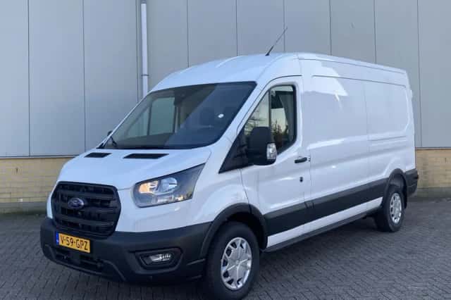 Ford Transit (2024) thumbnail 2