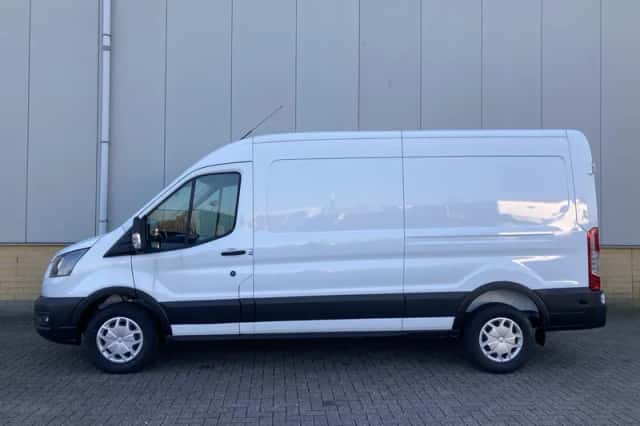 Ford Transit (2024) thumbnail 6