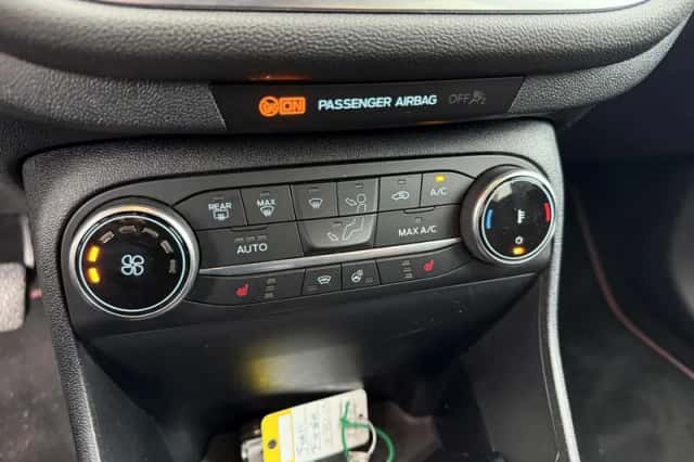 Ford Fiesta (2023) thumbnail 12